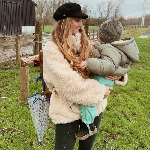 Omkeerbare jas van teddy wol met dubbele rits